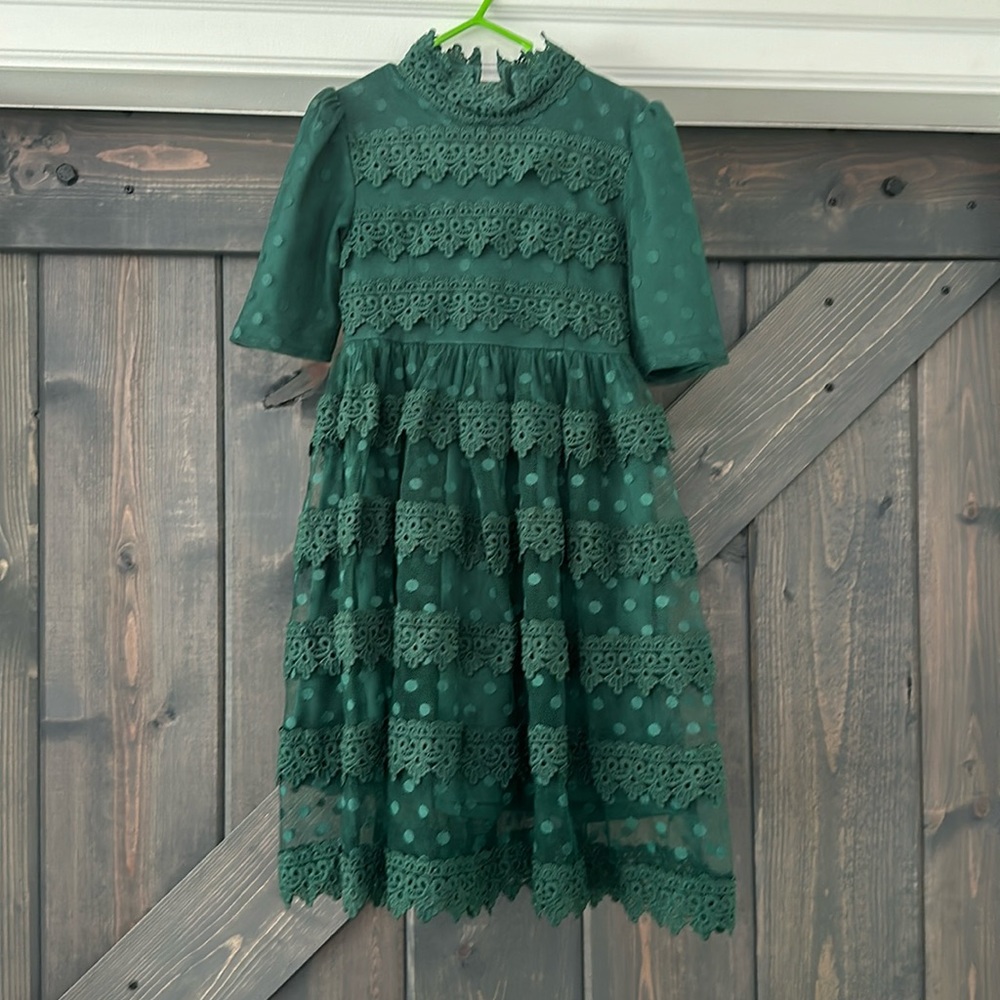 ❤️SOLD ❤️Dainty Jewell Dress💚